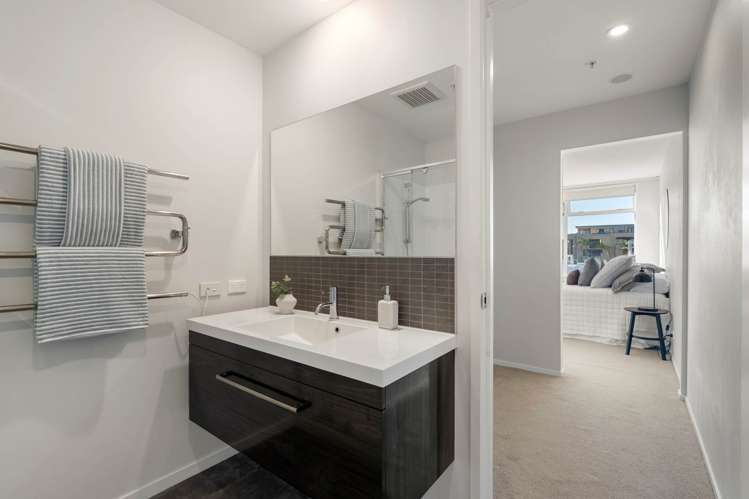 205/19 Bute Road Browns Bay_12