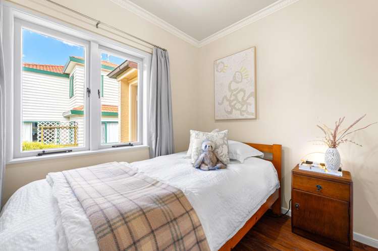 33 Old Lake Road Narrow Neck_10