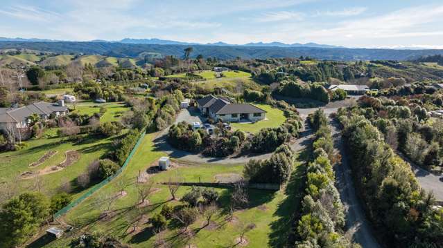 Versatile 7-Bedroom Home with Self-Contained Unit