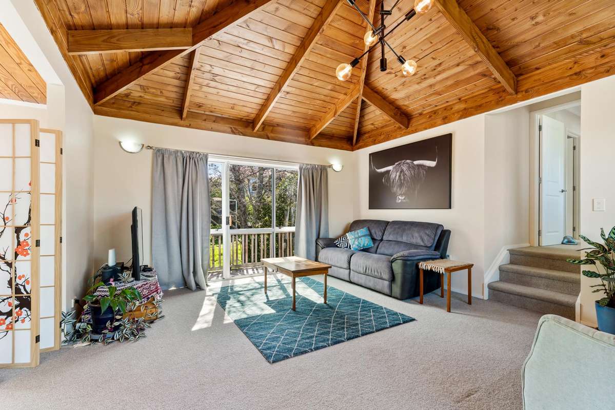 1279 Whangaparaoa Road_5