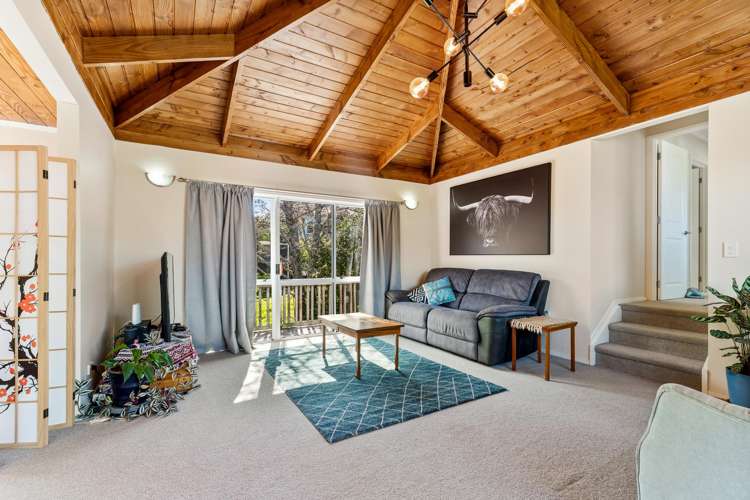 1279 Whangaparaoa Road Gulf Harbour_9