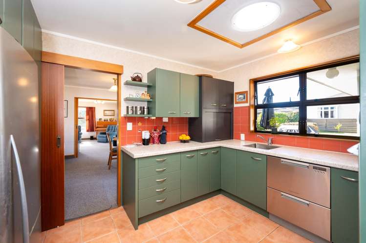 3 Omega Place Parkvale_6