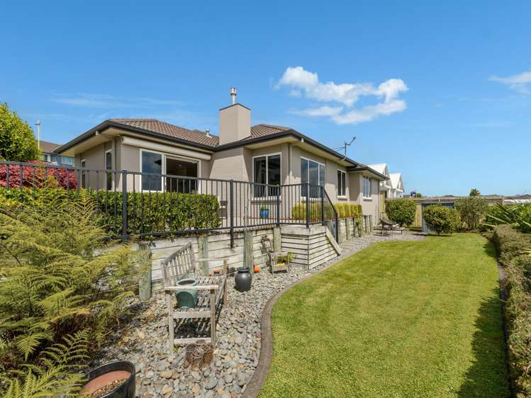 11 Broadwater Close_0