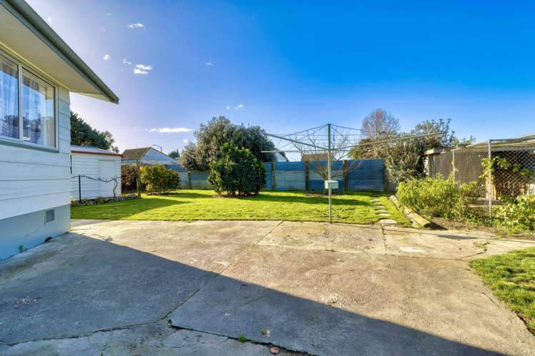 44 Livingstone Road Flaxmere_16