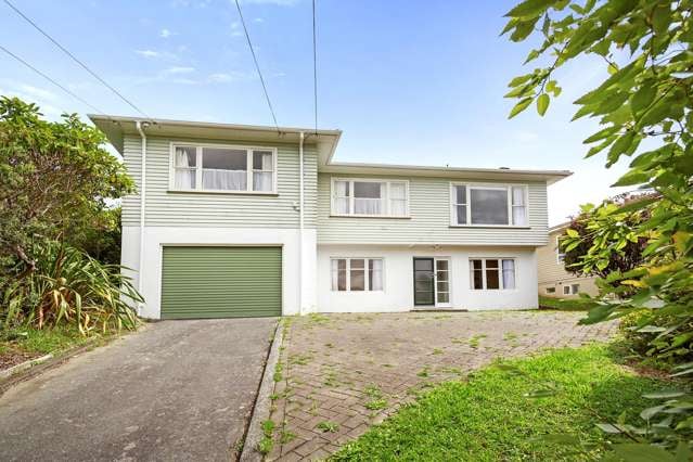 Classic Family Home In Redwood