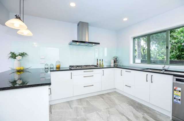 2/11 Woodbine Avenue Greenlane_3