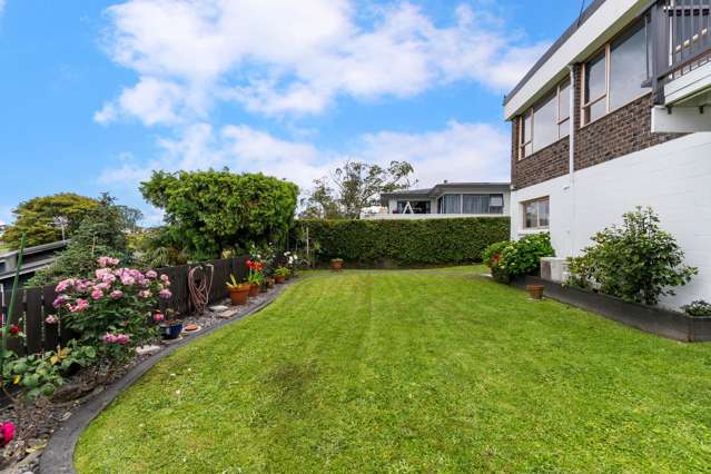 2/22 Martin Crescent Northcote Central_4