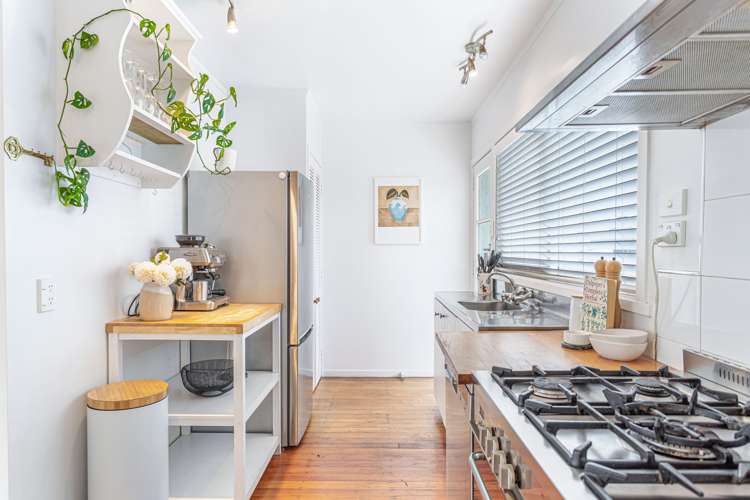 27 Birdwood Road Swanson_10