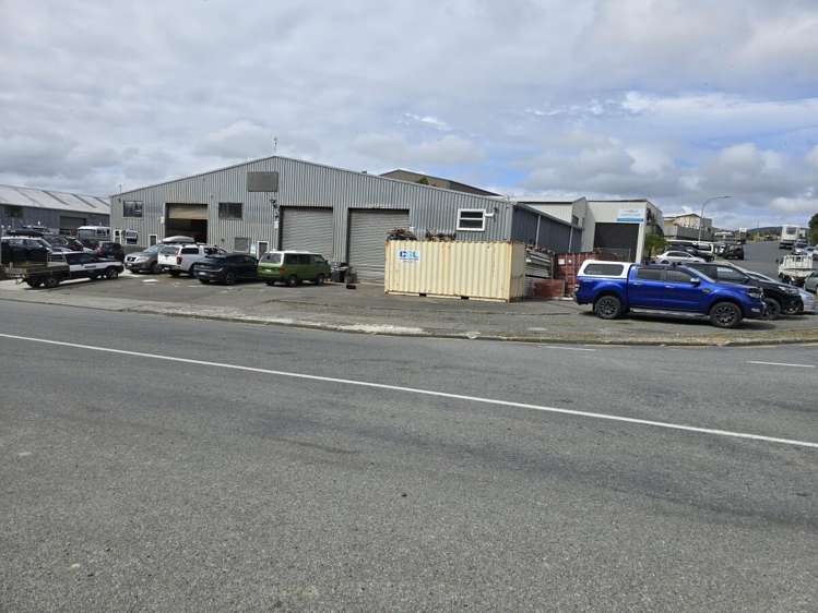 11 Broken Hill Road Porirua_2