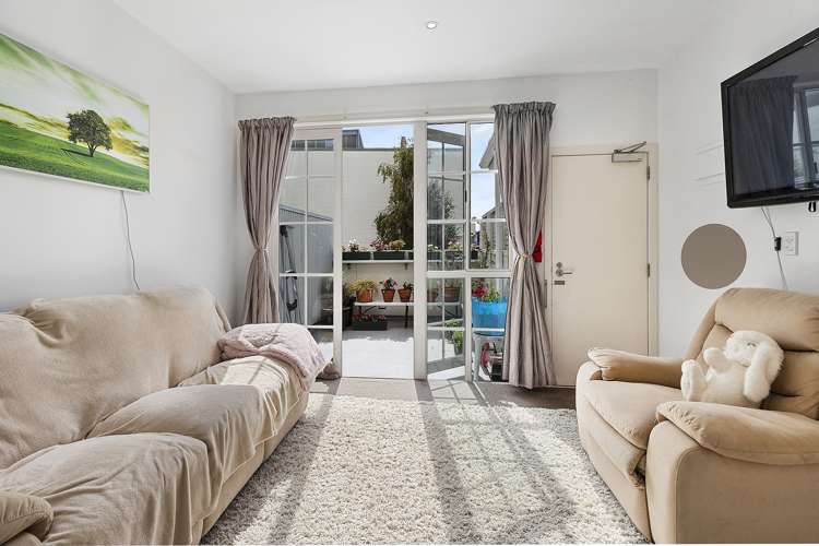 33 Little George Street Thorndon_11