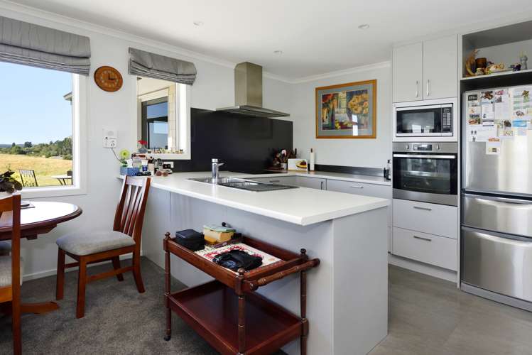 70 Galeo Road Redwood Valley_12