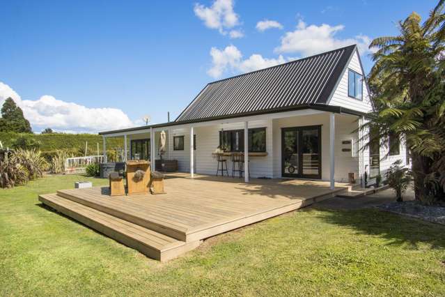 Striking Style Meets Ultimate Outdoor Living