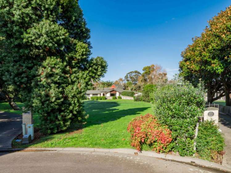 6 Stoneleigh Grove_1