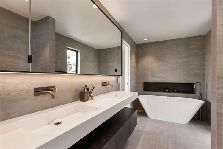 3 Inverness Lane Redcliffs_18