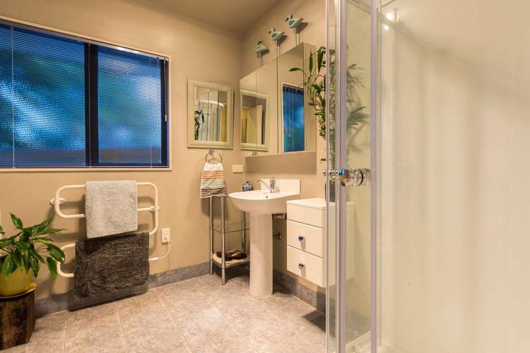 5 Village Way Welcome Bay_15