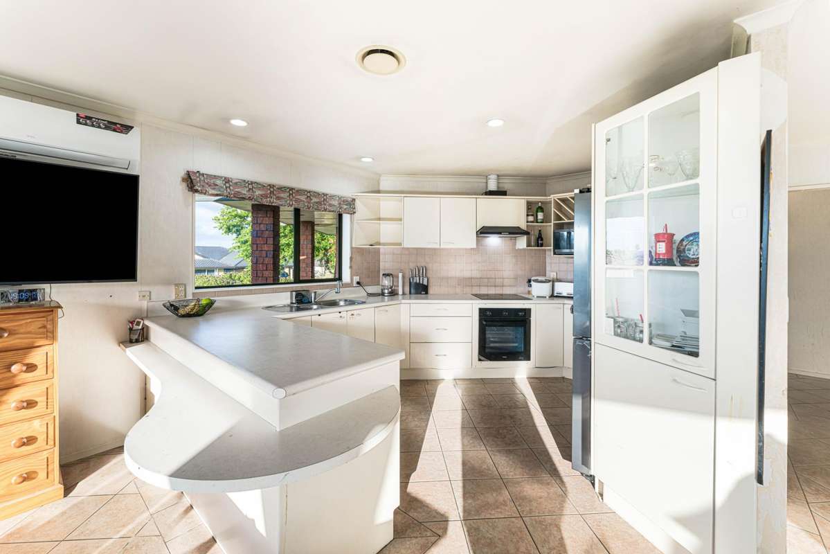 62 Rushgreen Avenue_2