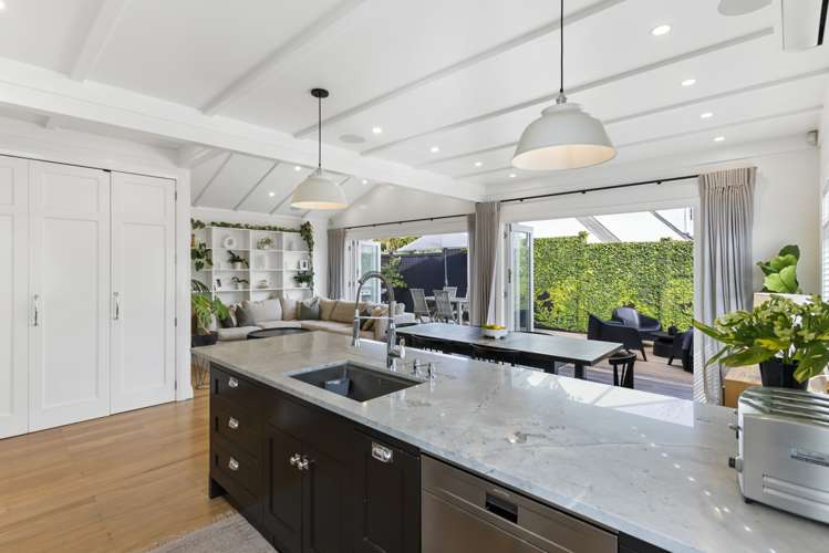 248 Point Chevalier Road Point Chevalier_16