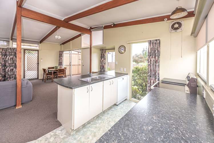 107 Carlton Avenue Tawhero_6