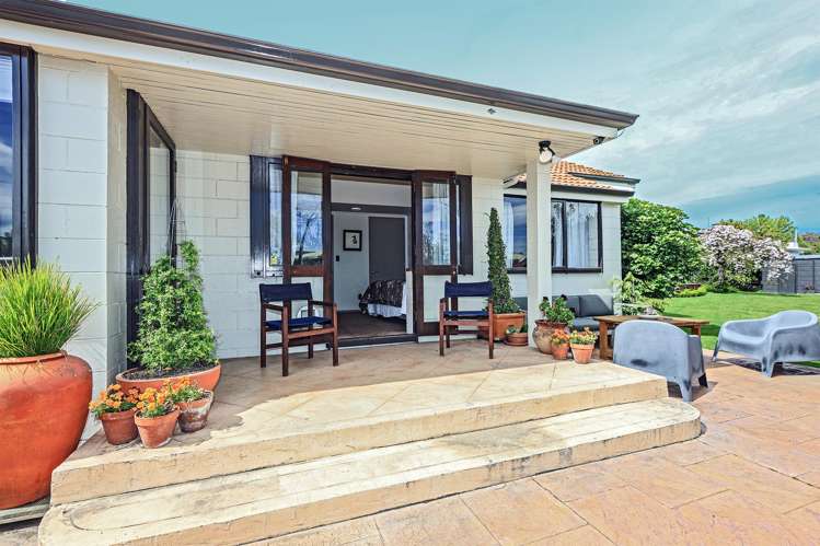 406A Frederick Street West_4