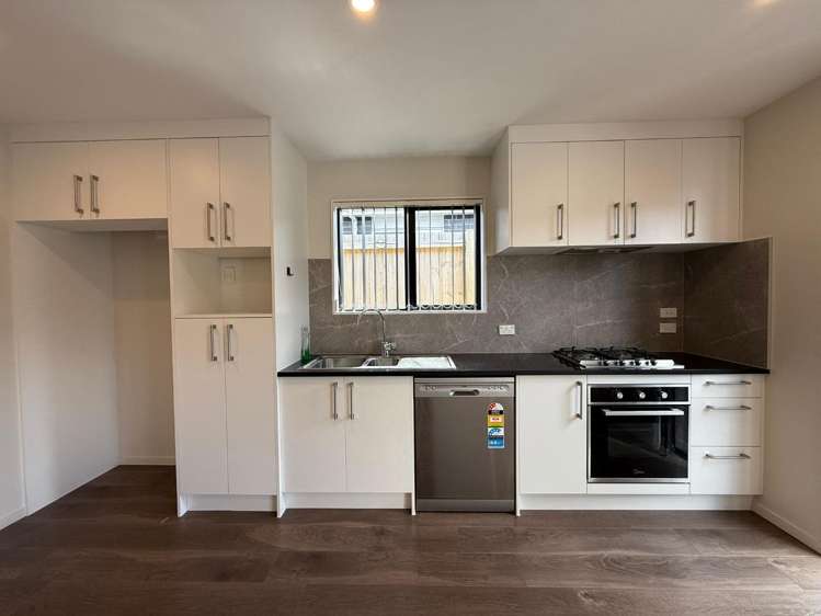 b/3 Cronshow Road 1694_4