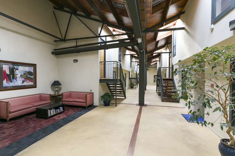 5/220 Thorndon Quay Pipitea_2