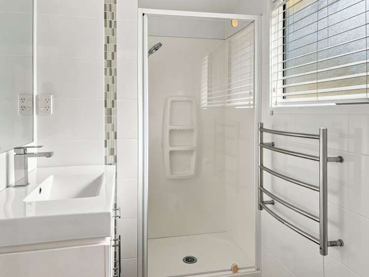 32A Duncansby Road Stanmore Bay_11
