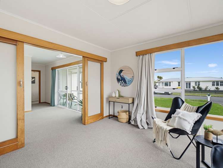 8 Mark Perreau Place Foxton_9