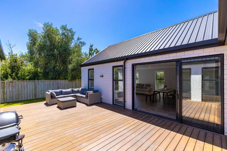 33 Blackmore Place Springlands_33