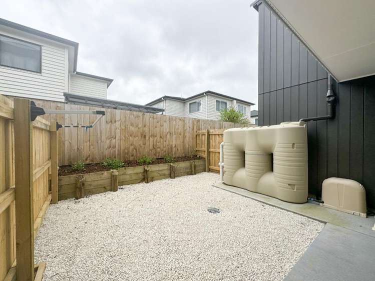 49 Ngae Place Mangere East_13