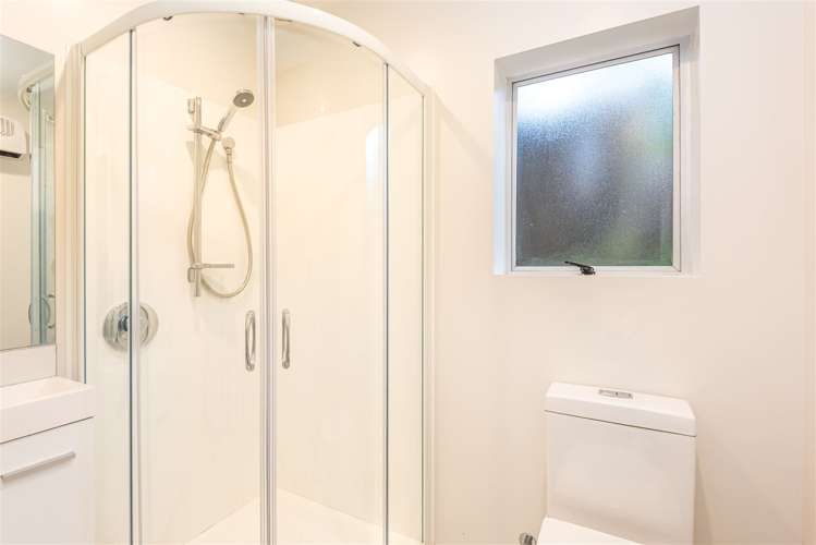 9 Woodstock Place Russley_18