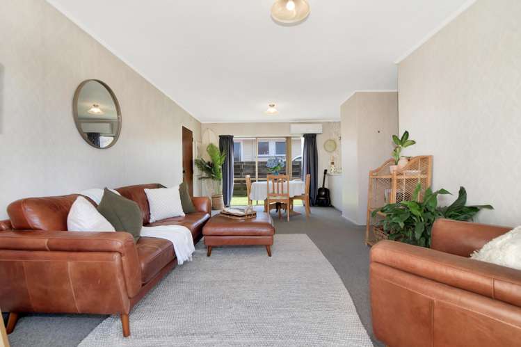 2/29 Leander Street_3