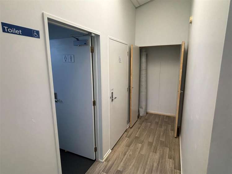 Unit 4 at 6 Tennyson Road Enderley_4