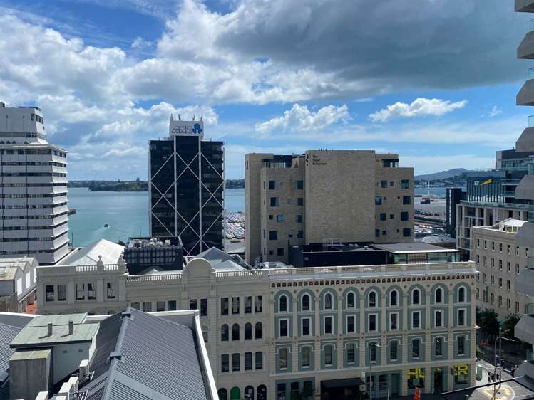 902/10 Commerce Street City Centre_15