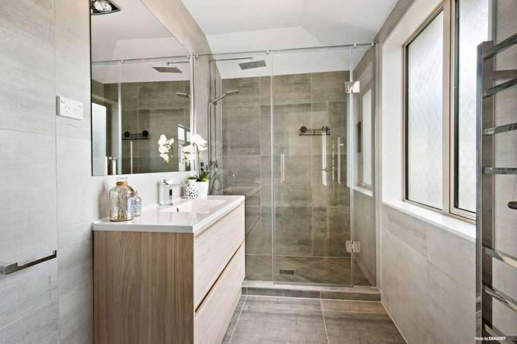 11 Treloar Crescent Hobsonville_16