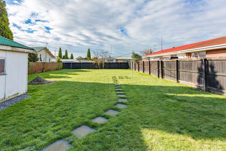 21 Neill Street Hornby_12