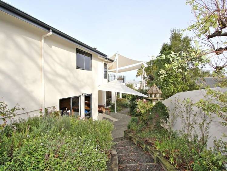 17 Cobden Road Bluff Hill_16