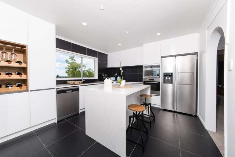 1/33 Te Atatu Road Te Atatu South_8