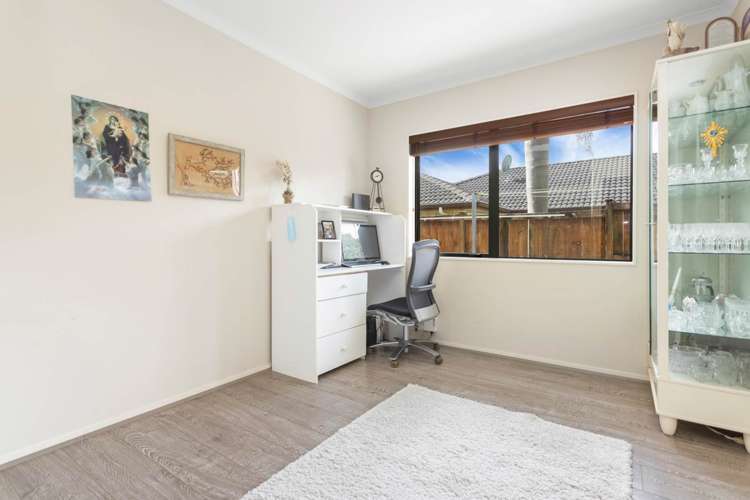 32 Croftview Road Wattle Downs_16