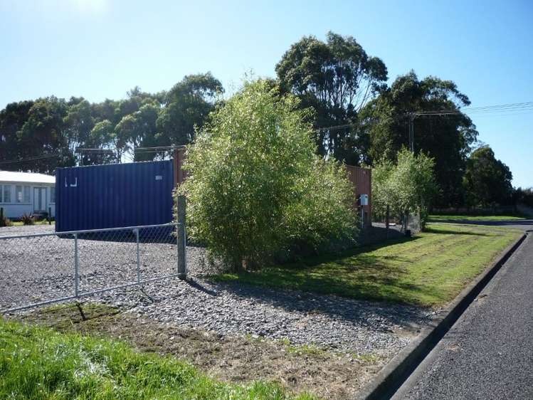 15 Wings Line Marton_12