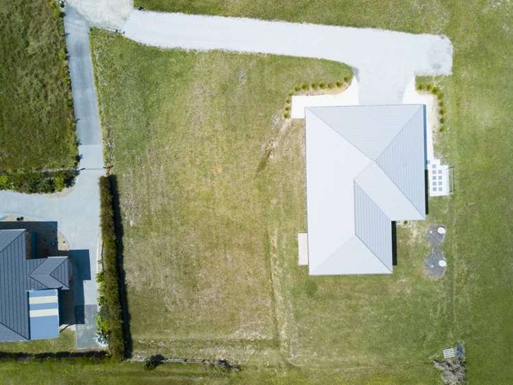 40 Eagles Way Cable Bay_19