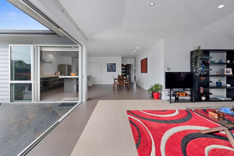 13 Kipling Crescent Owhata_7