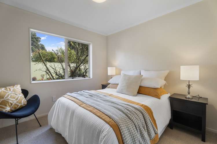 14 Woodward Avenue Mangere Bridge_14