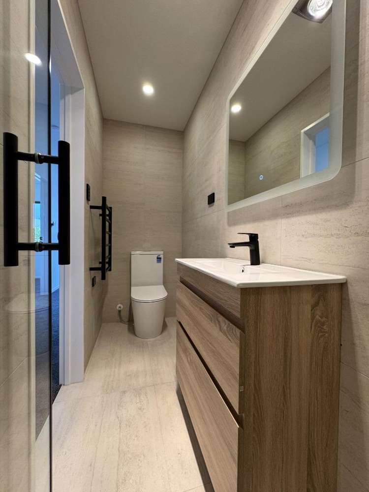 8/12 Hamlin Road 1816_12