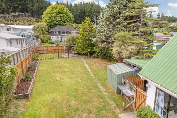 1 Garth Lane Maoribank_22