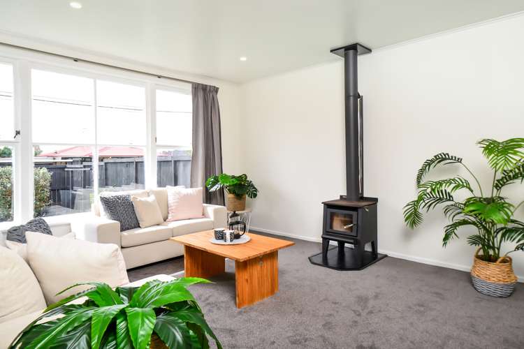 5 Morrison Crescent Glenview_9