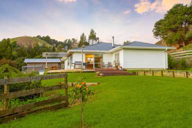 871 Krippner Road_3