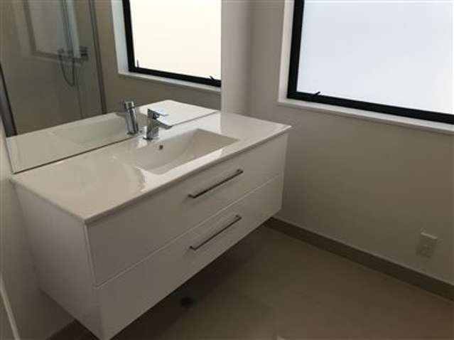 22/13-15 Chivalry Road Glenfield_3