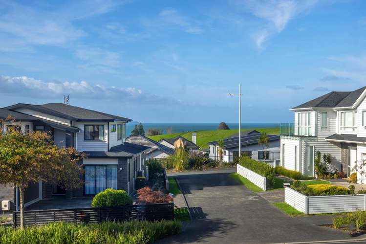 202/64 Te Oneroa Way Long Bay_24