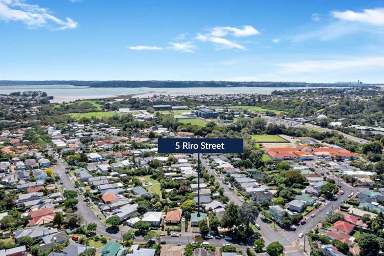 5 Riro Street Point Chevalier_23