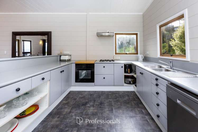 52 Cypress Drive Maungaraki_8
